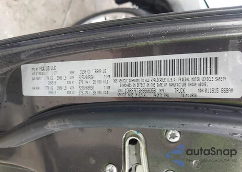 2017 Ram 1500 из США, поврежденный, VIN 1C6RR7FT8HS666358